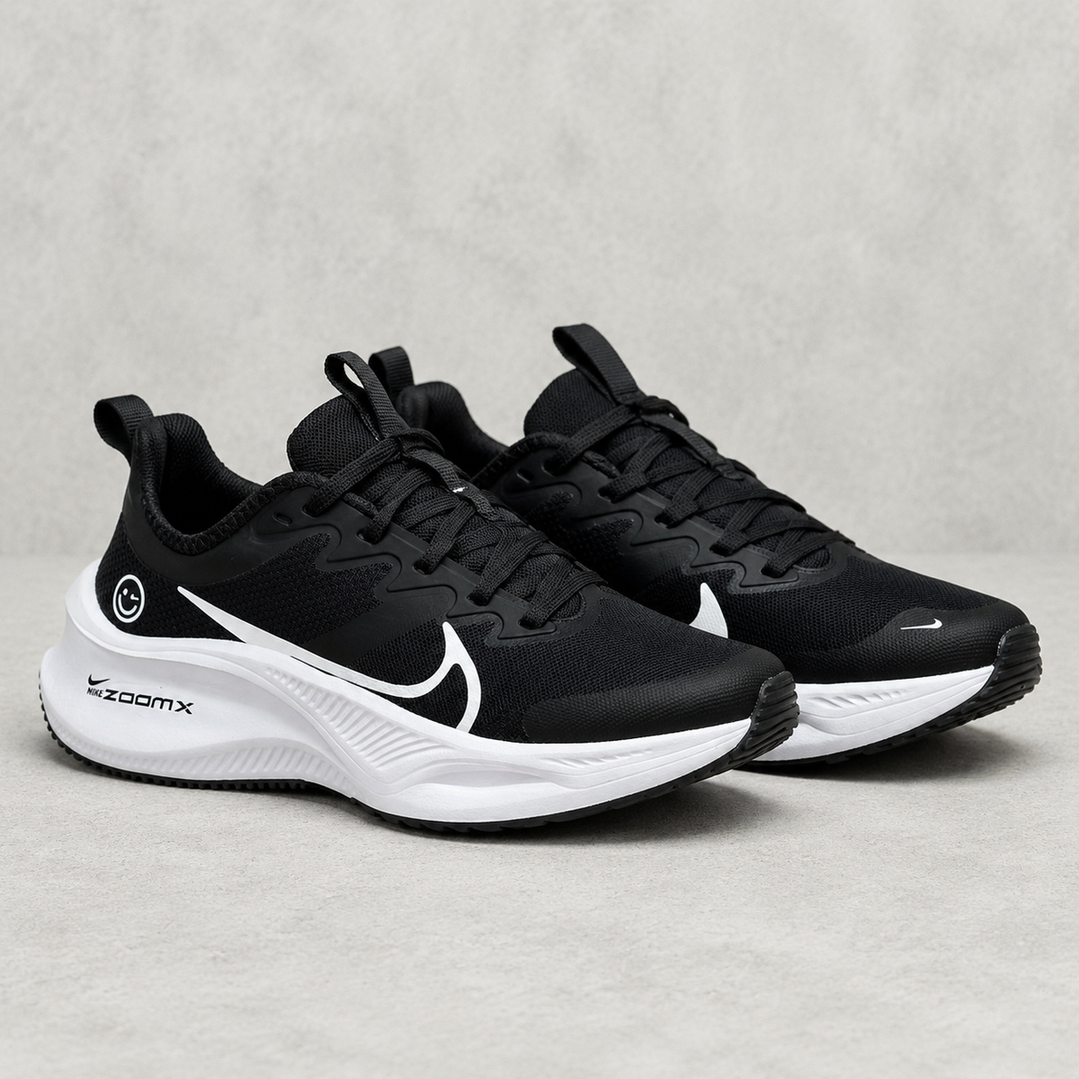 NIKE ZOOM